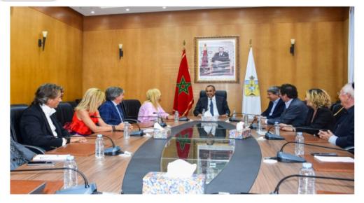 وفد اقتصادي إسباني يستكشف فرص الاستثمار بالداخلة