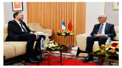 تعزيز العلاقات البرلمانية محور لقاء رئيس مجلس النواب ورئيس لجنة الدفاع الوطني بالجمعية الوطنية الفرنسية