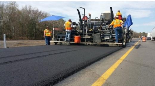 تعبيد وترقيع طرقات دون الاخرى يتير غضب المواطنين بمراكش