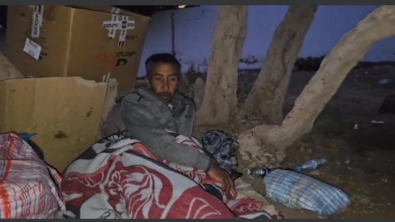 مواطن مريض بمرض داء السل يبيت في العراء قرب مقبرة تيليلا بأكادير والمسؤولين في سبات عميق