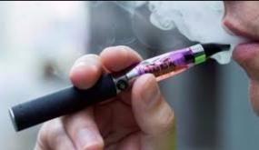 ظاهرة الشيشة الإلكترونية في أوساط التلاميذ: خطر خفي يستدعي انتباه الآباء