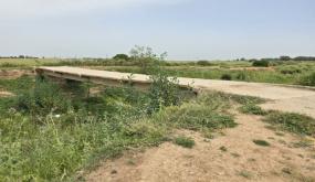 قنطرة مهترئة تهدد سلامة ساكنة دواري الظهرة والبكاكرة… ومطالب بتدخل عاجل