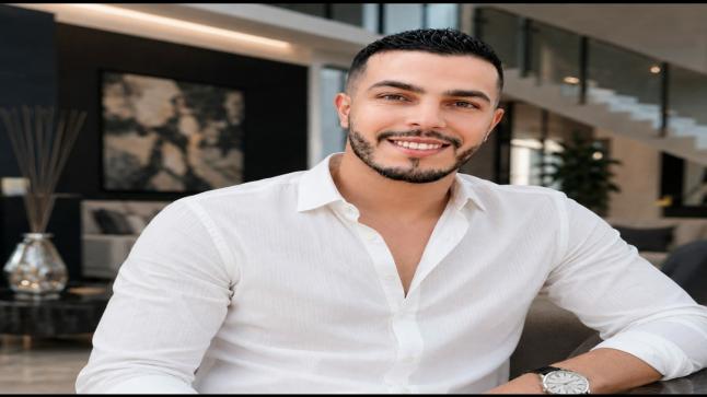 الوسط الإعلامي بالحسيمة يحتفي بعيد ميلاد الزميل نبيل أخلال