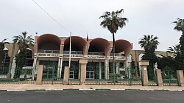 الدشيرة الجهادية: بين خرق القانون وفرض الأمر الواقع: حين يصبح المجلس الجماعي فوق المذكرات الوزارية…..