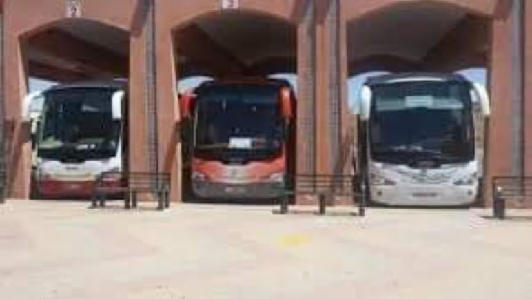 طاطا: حافلات النقل العمومي تخرق القانون والسلطات تغض الطرف عن ذلك وسط استياء الرأي العام المحلي.