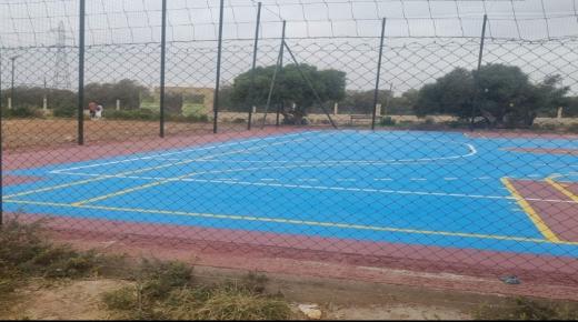 ملاعب القرب بآيت ملول… ملايين مهدورة وجودة “كارثية”