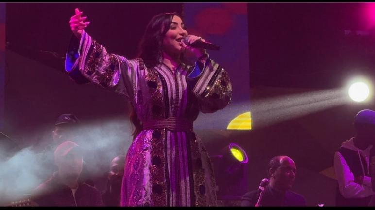 افتتاح ناجح للدورة الأولى من مهرجان الرمال بوزنيقة وسط حضور جماهيري تجاوز 40 ألف متفرج