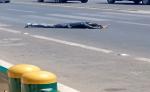 حادث سير أمام «صحـراء مول» بإنزكان.. دراجة نارية تصدم شخصاً وتلوذ بالفرار