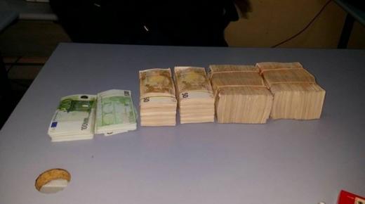 جمارك “بني أنصار” تحبط تهريب 32 ألف يورو