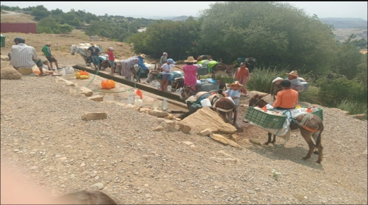 خلف كل مهرجان ساكنة تعاني العطش وغياب الطرق