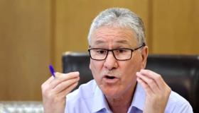 وزير الصحة السابق يحذر: لا تعطوا للمغاربة “أملا كاذبا” ورفع الحجر الصحي مغامرة كبيرة في غياب أي دواء فعال.