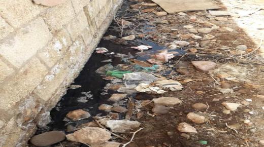 كارثة بيئية تهدد ساكنة المزار بايت ملول والمسؤولين يلتزمون الصمت…