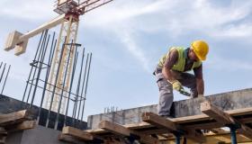 الحكومة تصادق على تمديد إستفادة متضررين من “أموال كورونا”