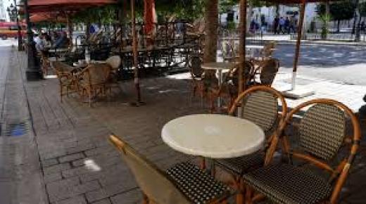 جماعة للاميمونة..ردود أفعال غاضبة من قبل أرباب المقاهي والعاملين بها بشأن قرار الحكومة بإغلاق المقاهي ليلا خلال شهر رمضان